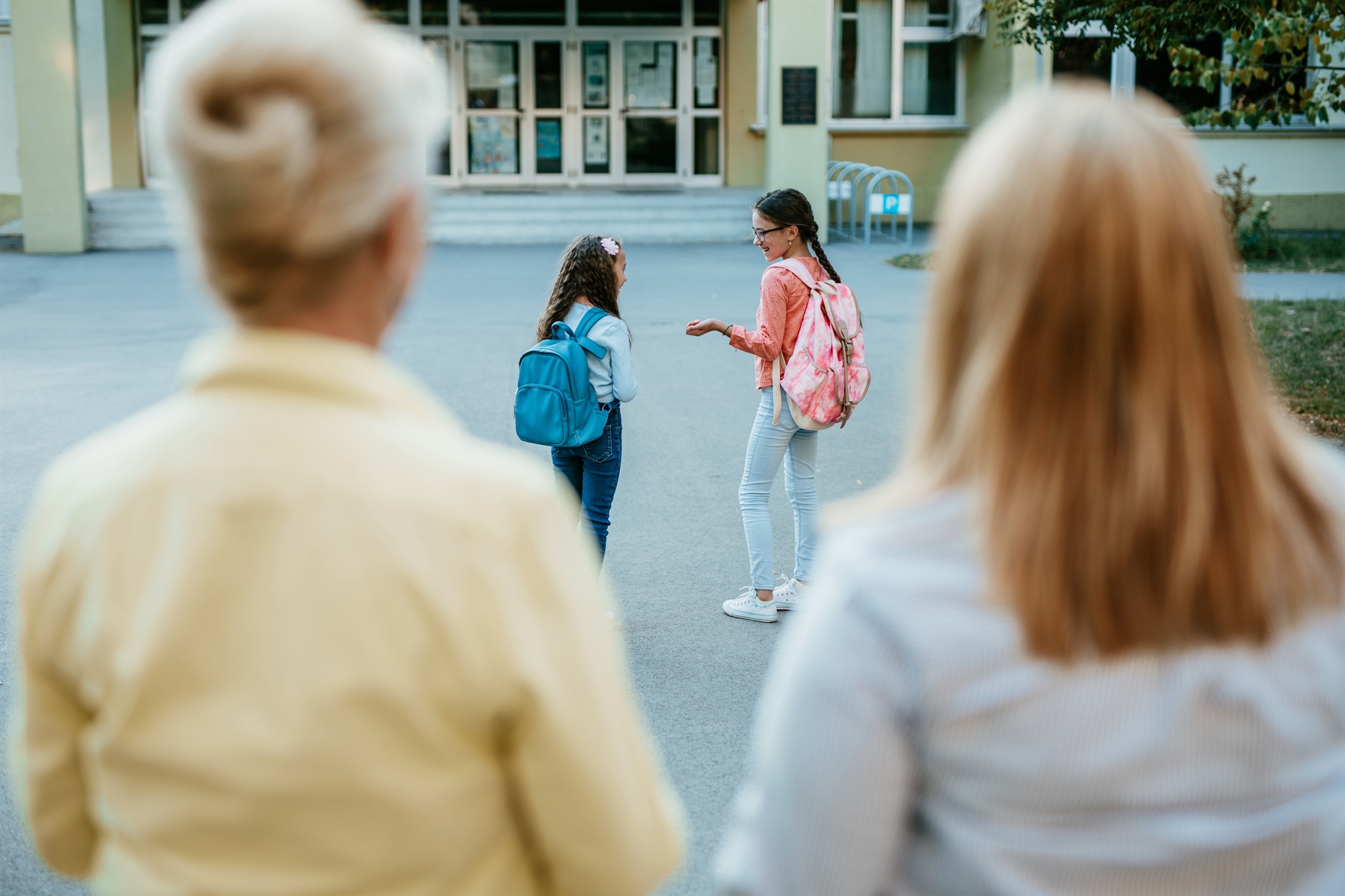 στα-δικαστήρια-κεραμέως-και-συνδικαλ-562057345