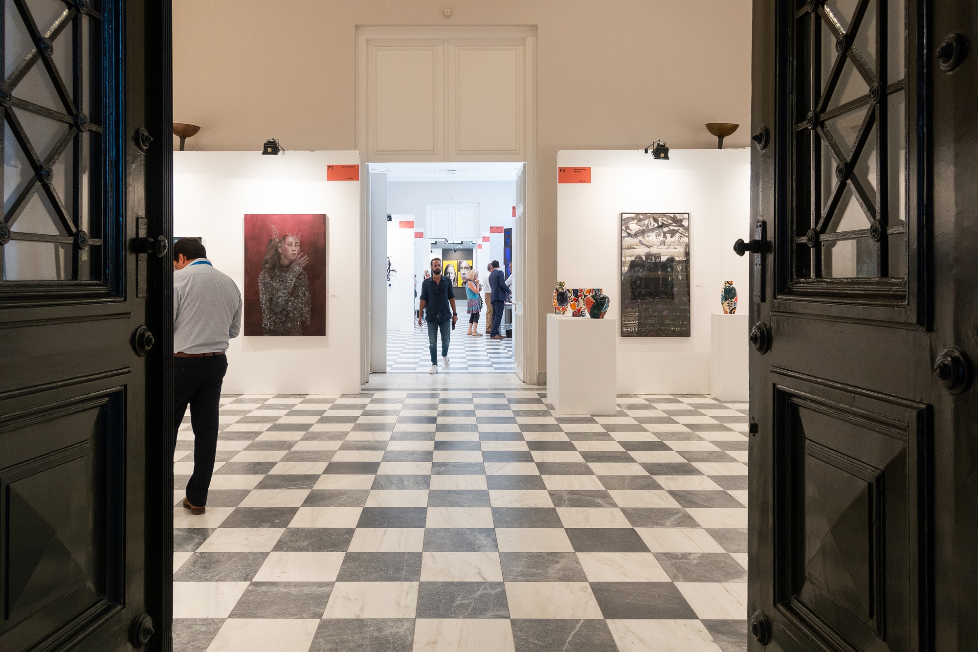 Επανακάμπτει η αγορά τέχνης-1