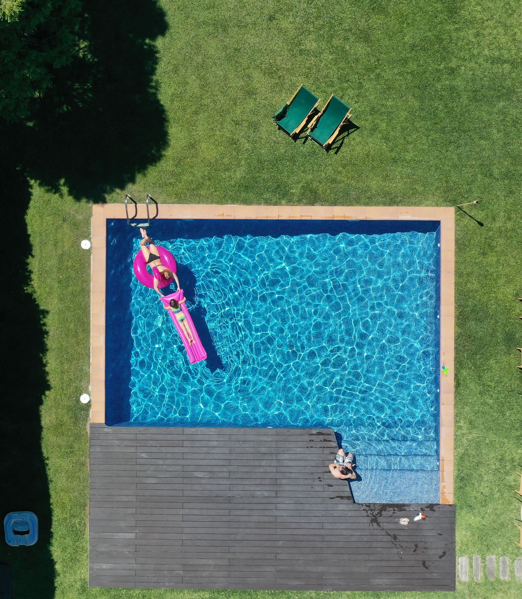 με-google-maps-θα-εντοπίζονται-αδήλωτες-πισίνε-562060396