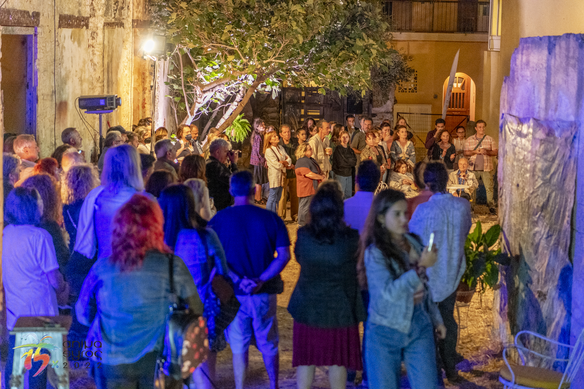 γιατί-η-ομορφιά-και-το-σινεμά-θα-σώσου-562063159