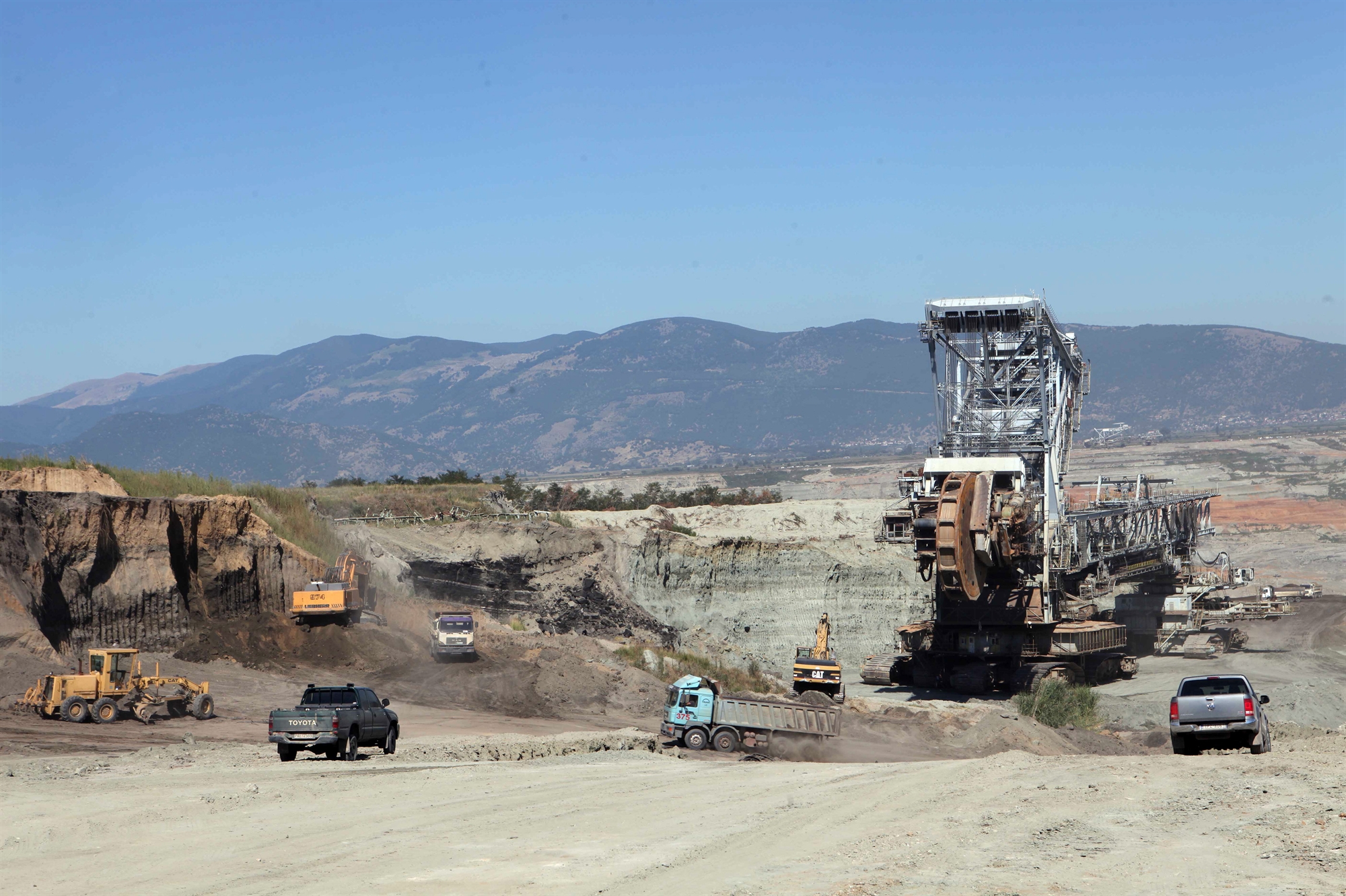 ενέργεια-στο-φουλ-τα-ορυχεία-εξόρυξης-562021855