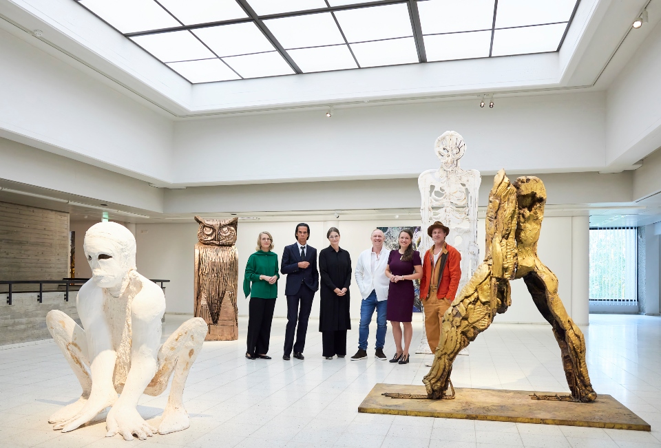 ο-μπραντ-πιτ-κάνει-το-επίσημο-ντεμπούτ-562052416