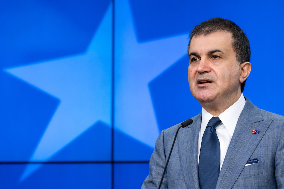 ομέρ-τσελίκ-κατηγορεί-την-ελλάδα-πως-562022869