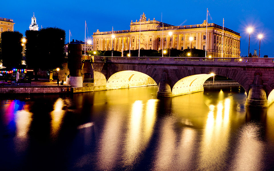 στροφή-προς-τα-δεξιά-στη-σουηδία-562045450