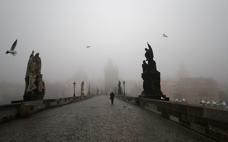 έκθεση-οηε-πανδημία-και-αλλεπάλληλες-562032970