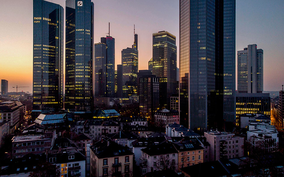 bloomberg-διαφωνία-μεταξύ-των-υπουργών-της-ε-ε-562035583