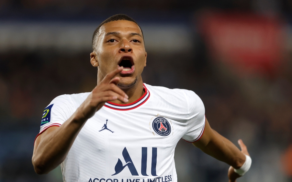 κιλιάν-εμπαπέ-ο-ρόλος-του-μακρόν-στην-π-562029820