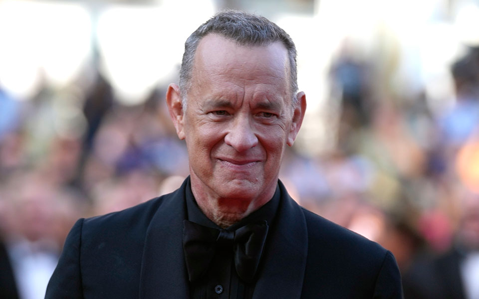 ο-τομ-χανκς-θα-κυκλοφορήσει-το-πρώτο-το-562064785