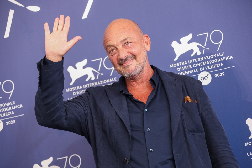 ο-σκηνοθέτης-εμανουέλε-κριαλέζε-αποκ-562027852