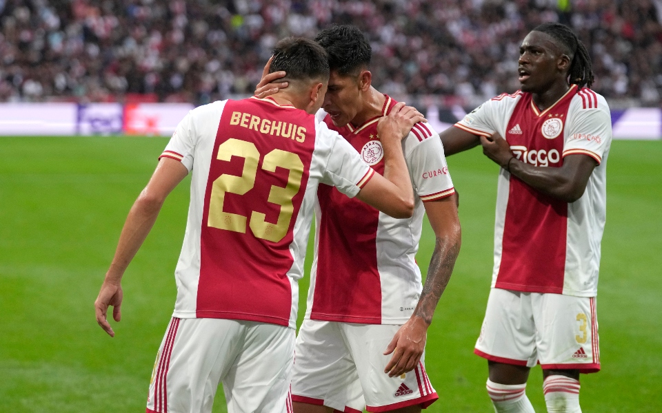 τσάμπιονς-λιγκ-κυρίαρχος-ο-άγιαξ-μεγά-562032013