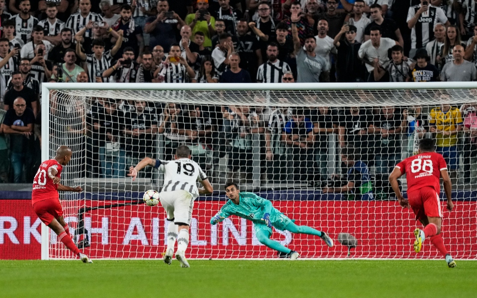 τσάμπιονς-λιγκ-διπλό-της-μπενφίκα-στη-562043899