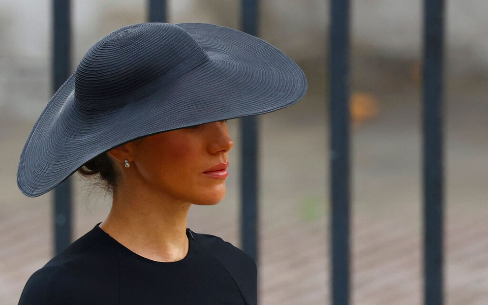 Το ύστατο χαίρε στη βασίλισσα Ελισάβετ – Λεπτό προς λεπτό η τελετή-5