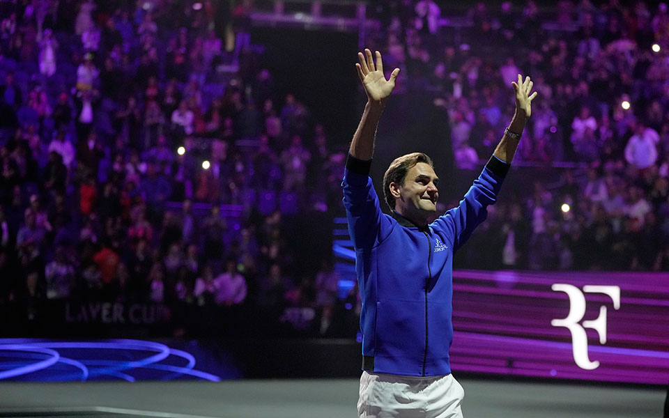 Φέντερερ: Συγκινητικό «αντίο» στο τένις – Αποθέωση και δάκρυα στον τελευταίο του αγώνα με συμπαίκτη τον Ναδάλ (εικόνες, βίντεο)-3