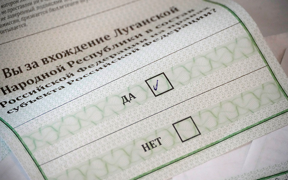 μόσχα-προσάρτηση-στη-ρωσία-δείχνουν-562064629