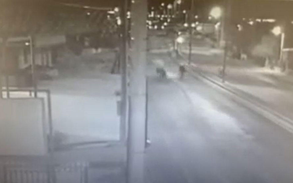 ασπρόπυργος-βίντεο-από-τη-ληστεία-με-τ-562030087