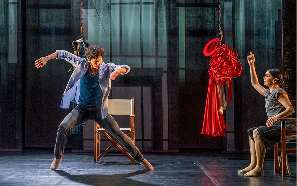 νατάλια-οσίποβα-στη-σκηνή-μετατρέπο-562026661