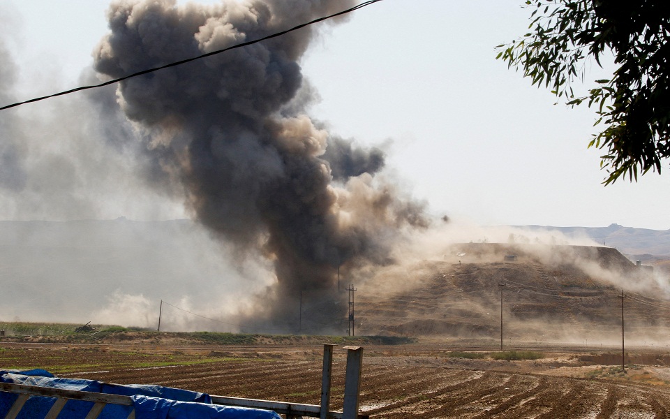 τουλάχιστον-13-νεκροί-σε-πλήγματα-του-ιρ-562067437