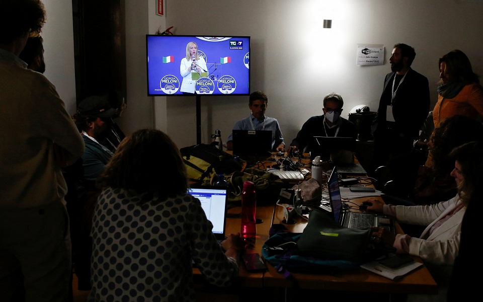 ιταλικός-τύπος-σκεπτικισμός-και-ανησ-562062139