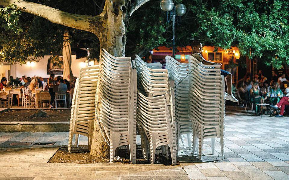 Θήβα: Μύηση στο έθιμο της γουρουνοπούλας-8