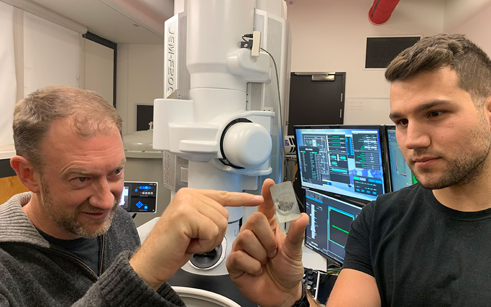 μυστηριώδη-εξωγήινα-διαμάντια-βρέ-562041166