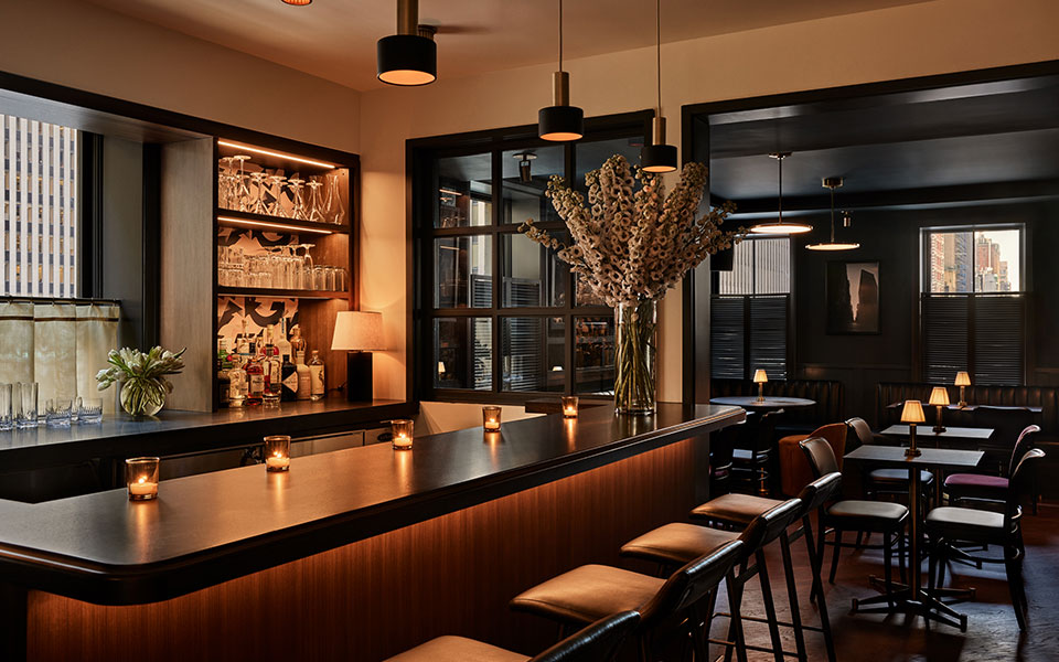 σε-αυτά-τα-νέα-μπαρ-της-νέας-υόρκης-οι-ν-562068343