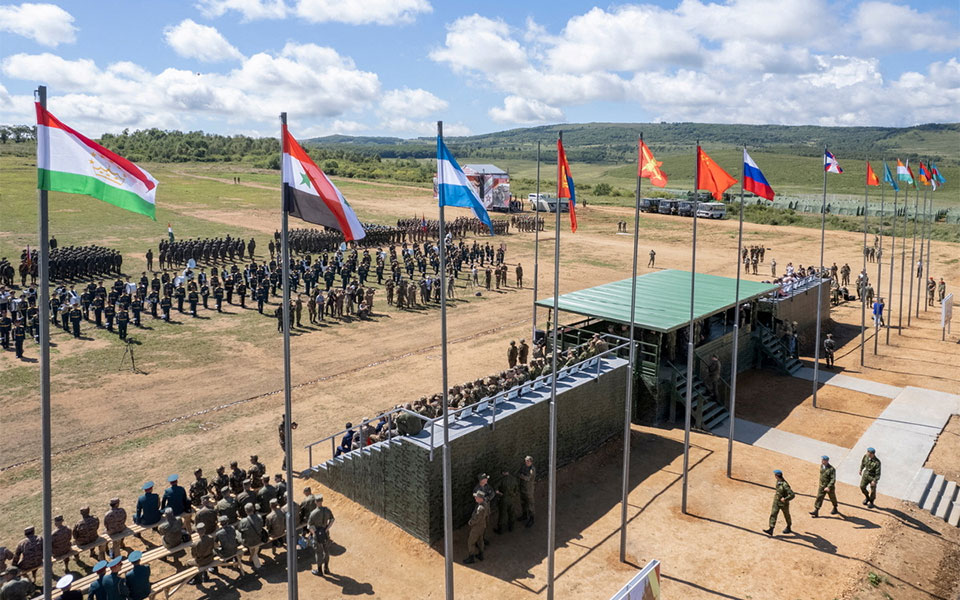 ρωσία-μεγάλης-κλίμακας-στρατιωτικά-γ-562022755