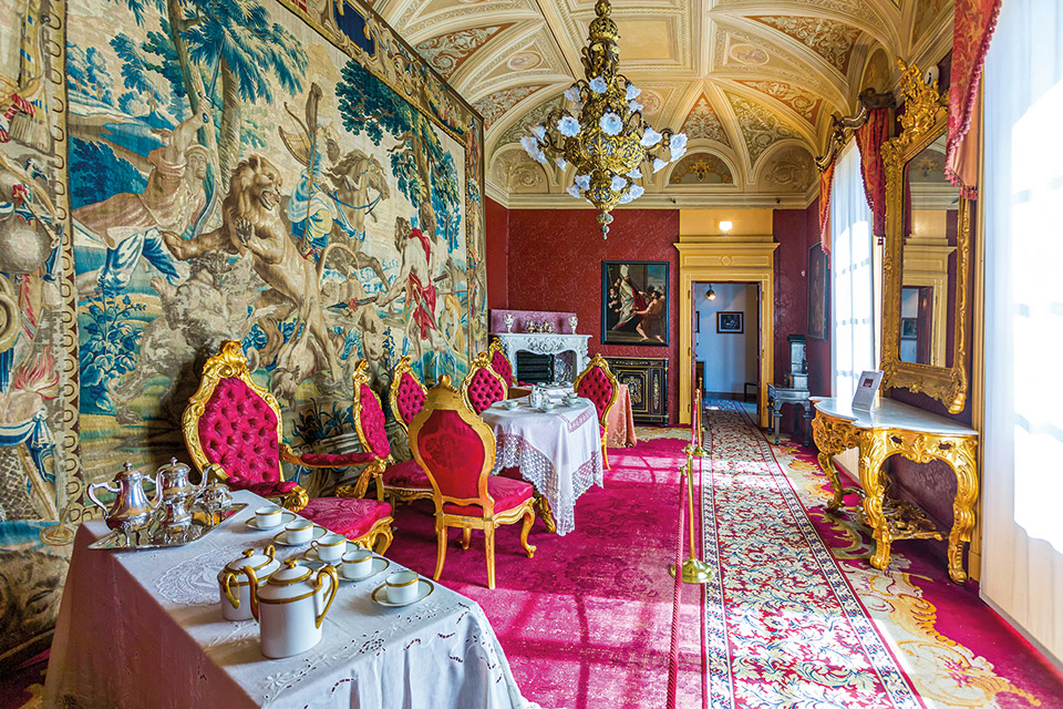 H λίμνη Κόμο δεν είναι μόνο για VIP ταξιδιώτες-7