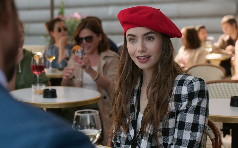 έρχεται-η-τρίτη-σεζόν-της-σειράς-emily-in-paris-821-562058764