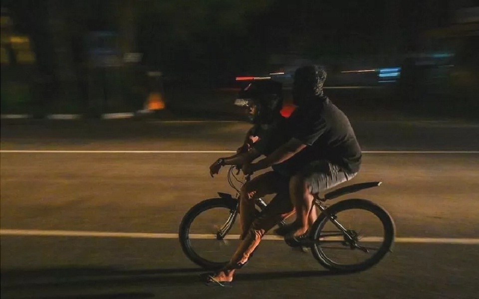 σρι-λάνκα-μεγάλες-διακοπές-ρεύματος-λ-562063810