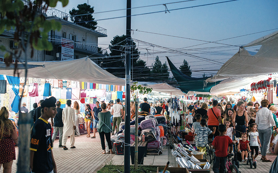 Θήβα: Μύηση στο έθιμο της γουρουνοπούλας-6