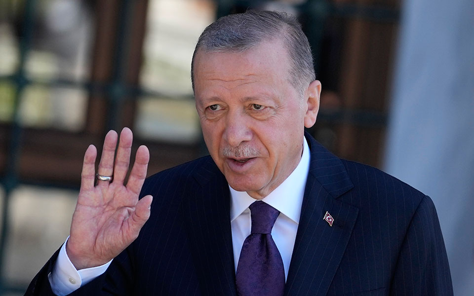 ο-ερντογάν-επαναλαμβάνει-τα-λάθη-του-ξ-562041343