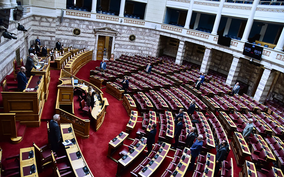 κατατέθηκε-η-τροπολογία-για-την-κατάρ-562053484