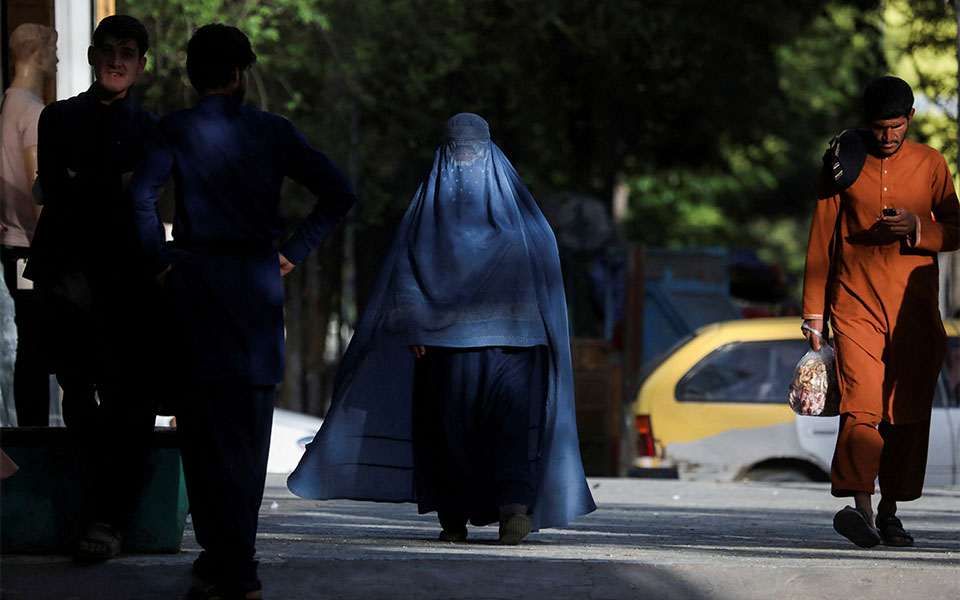 οηε-το-αφγανιστάν-οδεύει-προς-τον-αυτ-562039996