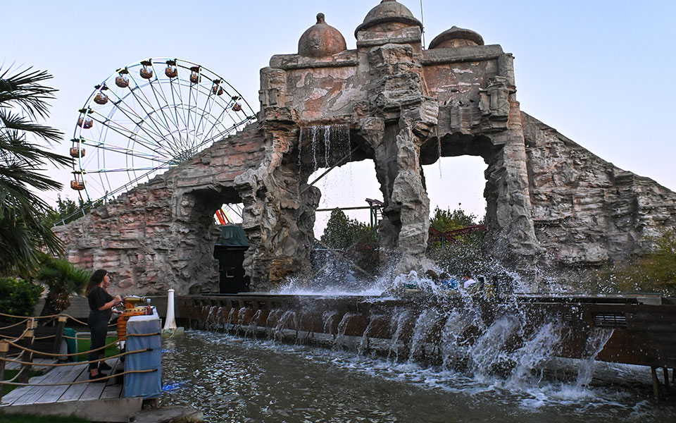 allou-fun-park-δεν-παραβιάσαμε-τη-σφράγιση-του-χώ-562038394