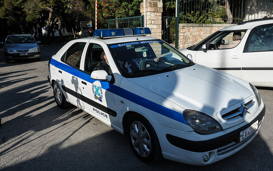 θεσσαλονίκη-χειροπέδες-σε-εγκέφαλο-σ-562031284