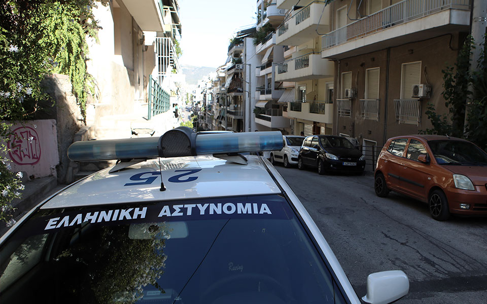 απόδραση-τριών-ανδρών-από-το-αστυνομι-562039486