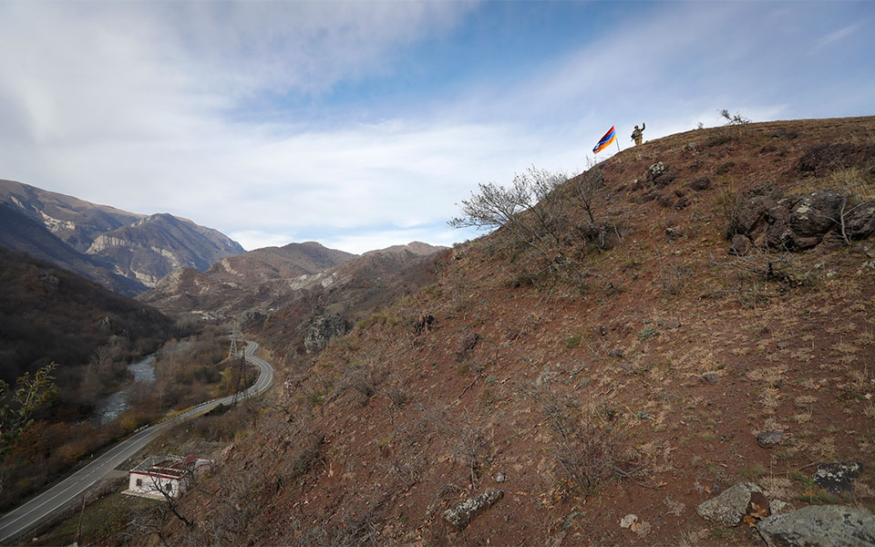 κρεμλίνο-για-αρμενία-αζερμπαϊτζάν-562041628