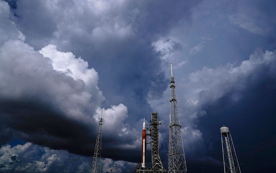 ηπα-αναβάλλεται-λόγω-καιρού-η-εκτόξευ-562061527