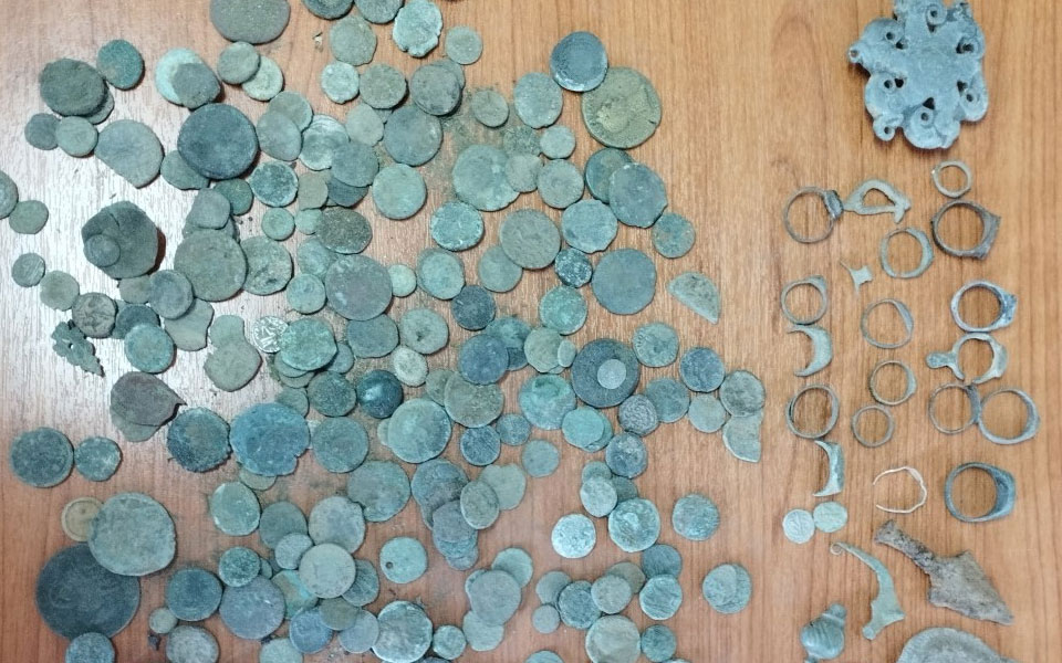 θεσσαλονίκη-χειροπέδες-σε-55χρονο-για-α-562061836