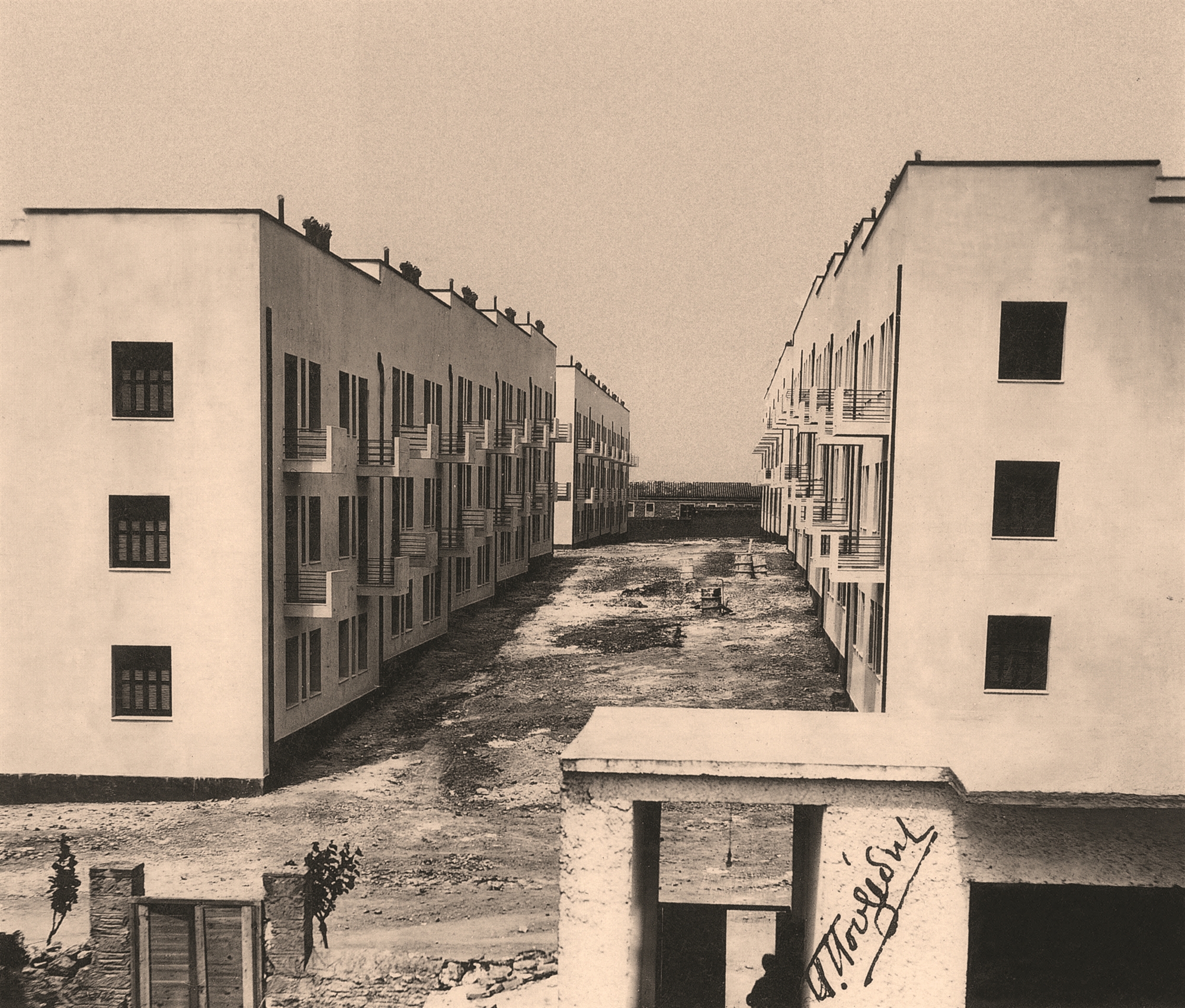 «1922»: Οι πρόσφυγες άλλαξαν Αθήνα και Θεσσαλονίκη-2