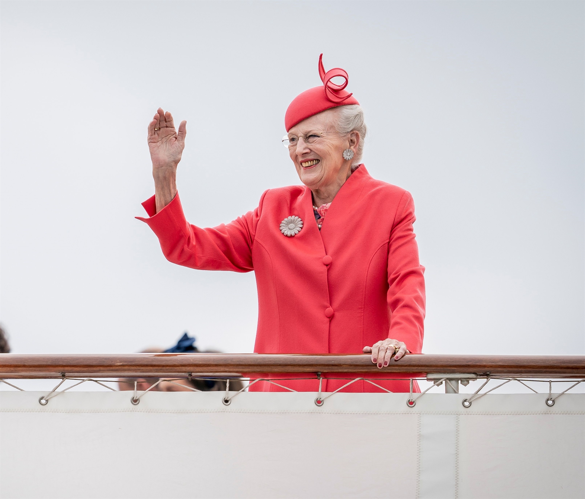 πληρώθηκε-για-δύο-έργα-τέχνης-παρέδωσ-562068811