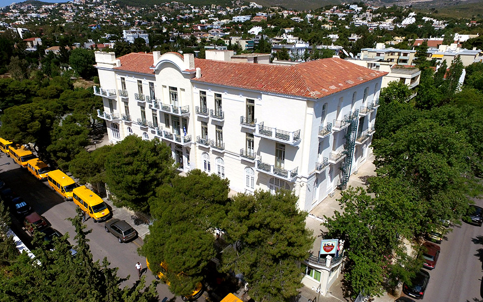 δύο-πρότυπα-σχολεία-χρηματοδοτούν-τι-562033087