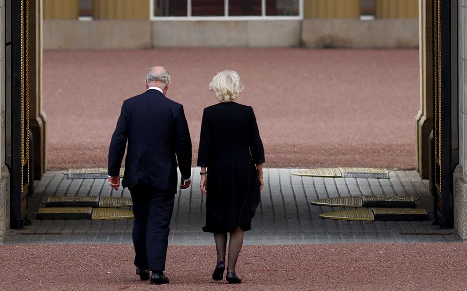 Βασίλισσα Ελισάβετ: Ο Κάρολος στο Μπάκιγχαμ – Στις 8 το πρώτο του διάγγελμα ως βασιλιάς-6