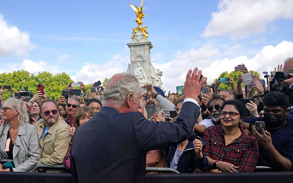 Βασίλισσα Ελισάβετ: Ο Κάρολος στο Μπάκιγχαμ – Στις 8 το πρώτο του διάγγελμα ως βασιλιάς-4