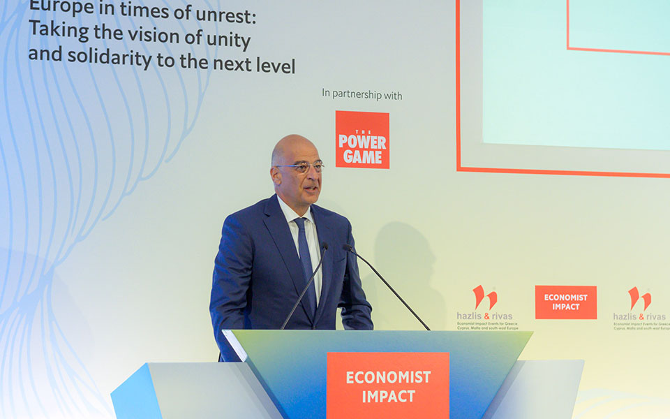 δένδιας-τιμάμε-τη-μνήμη-των-χιλιάδων-θ-562038802