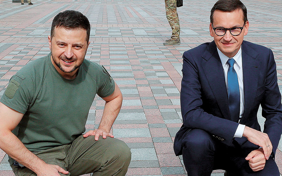 πόλεμος-στην-ουκρανία-υπό-αμφισβήτησ-562037962