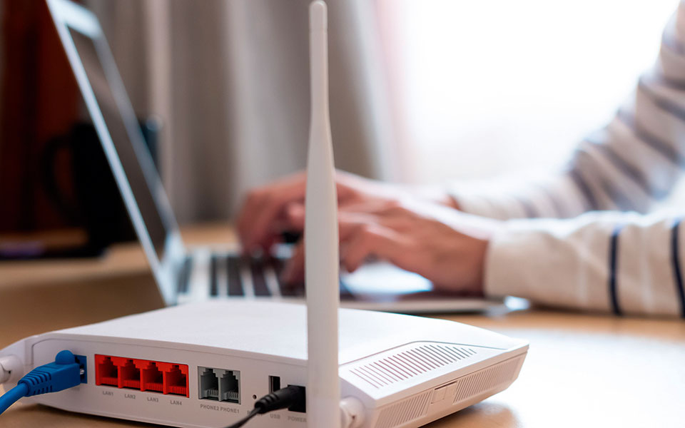 στην-ελλάδα-το-πιο-αργό-σταθερό-ιντερν-562041235