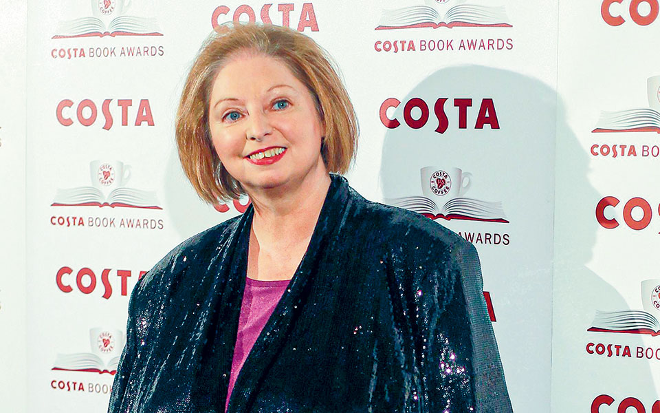 χίλαρι-μαντέλ-ανανέωσε-το-βρετανικό-ι-562061113