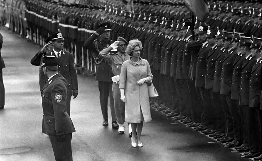 Βασίλισσα Ελισάβετ: 96 χρόνια ζωής μέσα από ένα φωτογραφικό άλμπουμ-16