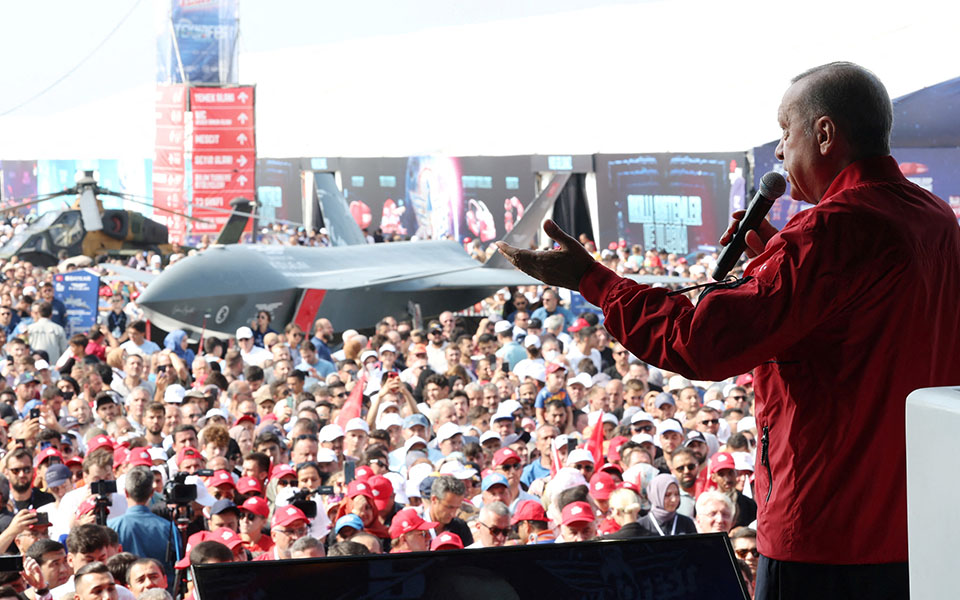 δεν-αποδίδουν-πολιτικά-οι-επιθέσεις-ε-562044655